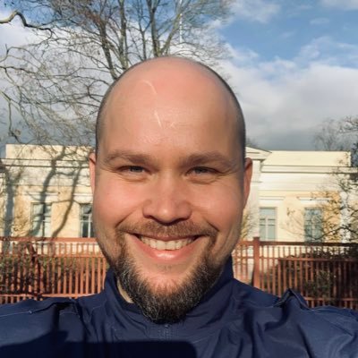 Asiantuntija, pastori, työnohjaaja kirkkohallitus. Oppilaitosyhteistyö & tekoäly