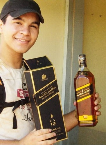 EmanuelGardnio's profile picture. Se você ama alguma coisa ou alguém , deixe que parta. Se voltar é porque é seu , se não é porque jamais seria