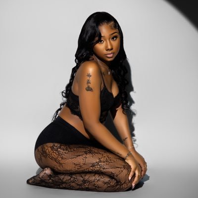 zanarriaa's profile picture. forevernative ♡