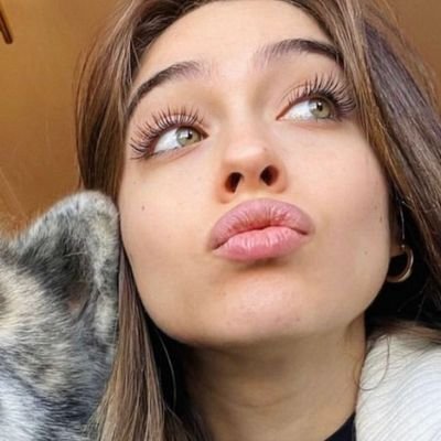 adborignis's profile picture. ☆ #HudutsuzSevda  ☆ #HalZey