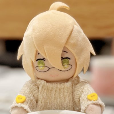 なっちゃんです!今日も元気に、いっきますよぉ〜🎶 (ただのファンアカウントです。ぬいお出かけ記録。なっちゃん、音くん、トキヤさん、瑛一くん、ヴァンお兄さんとねこやとりたちがわちゃわちゃしています)