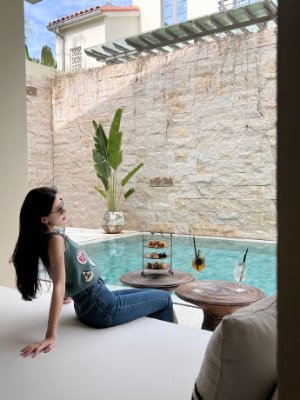 kawaiiulzhang's profile picture. If the elevator to success is broken, you have to take the stairs, one step at a time.