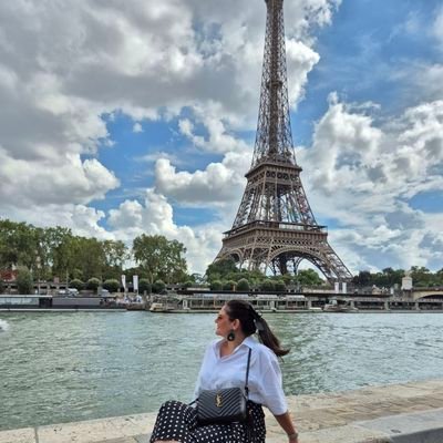 LorenaMagali14's profile picture. Sueño con un mundo mejor.
Abogada, Escribana y Docente.
Mamá de Fabrizio y Ulises.
Le temo, solo a DIOS!!!