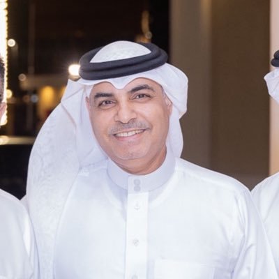 لاعب كرة قدم في نادي الخليج السعودي سابقا وعشقي برشلونة والنصر السعودي العالمي وملك التوقعات 👌💛💚💙❤️💛💙