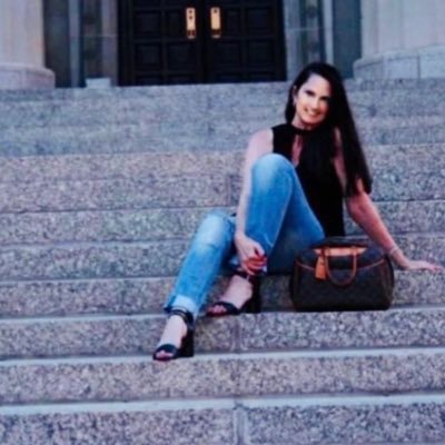 sandrakstl's profile picture. Trump 🇺🇸