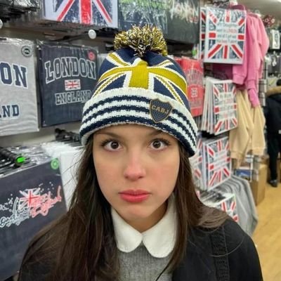 may5______'s profile picture. 