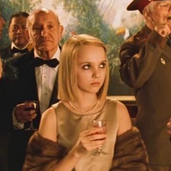 xiw4n's profile picture. cillian murphy directed by wes anderson