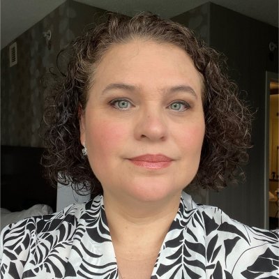 Educator MAT •Media Lit Speaker•Freelance Writer/7x Chicago Emmy Award Winner /@NewsLitProject Teacher of the Year/ @AAUW Alumna/@UICSchoolofLCS/@TecdeMonterrey