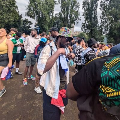 Chezzie37's profile picture. Hypergamy is a cruel mistress... 🇲🇼