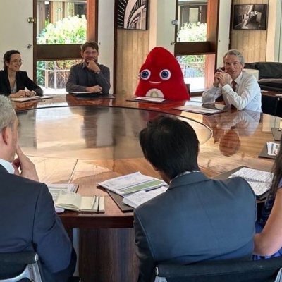 GJohnde's profile picture. #473🇬🇩 29. Wannabe Polymath. Sports. Culture. EdD loading. Educator. Isaiah 43:2. Micah 7:7-8 #Dubs #Hawks