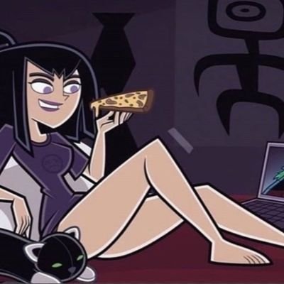 23 | Esp | Just a bored girl, curious about almost everything. DM's are open, but I don't always feel like talking. Hate-free account🖤🔞