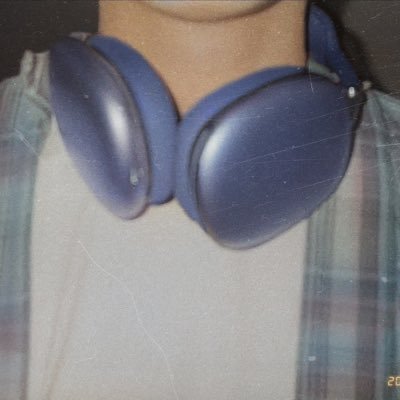 y0ur__summer's profile picture. 나의 봄 너의 여름