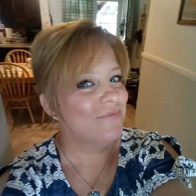 Evelyn_Elliott_'s profile picture. ❤️Momma to Katelyn & Nathan❤️