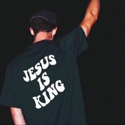 Simple_sarmy's profile picture. God first || 🦅 || MUFC👹

IG: _sa_rmy