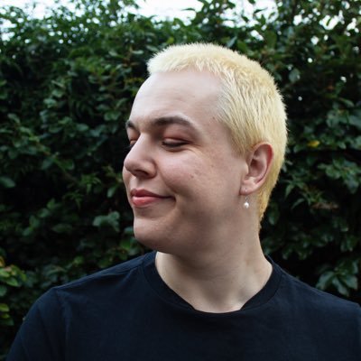 Am I a girl? Am I a boy? Who knows! But everyone finds me hot and that makes everyone gay