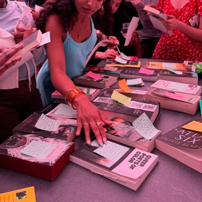 🌐reading is communal // 🧚🏽♀️by @indiajwc - editor/critic // 👩🏽💻casualreadersbookclub@gmail.com // global reach