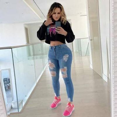 I'm here looking for a serious relationship with serious man that is so honestly trustfully and caring