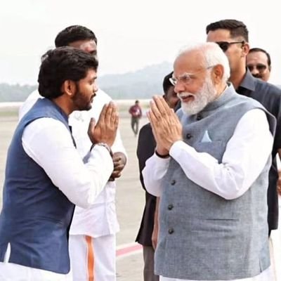 President BJP Youthwing Tamilnadu - @BJYMinTN , Social Activist, Proud Modi Bakth. Infintely Blessed to be Followed by Prime Minister Modi Ji!!!