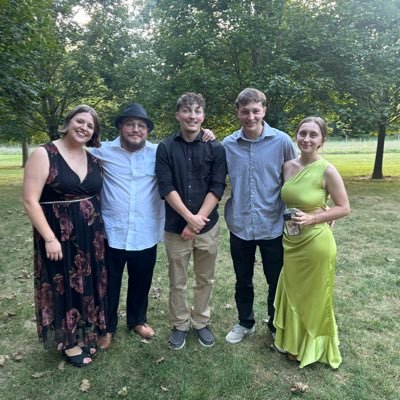 Living the best life! Follow the TikTok and Instagram @gamergoof21