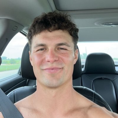 rossrandall21's profile picture. 
