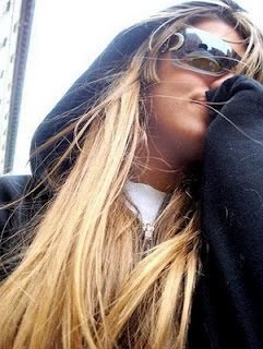 elÁ diiz ser miinha amiigÁ amiigÁ éo Karalho faaiiz fofoca pras pessoas , si eu pegÁ eu tttte mattto !* ♫♪♫