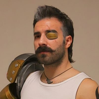 3D artist at times // I like doing replicas of stuff from my favorite games // Currently getting into cosplay
