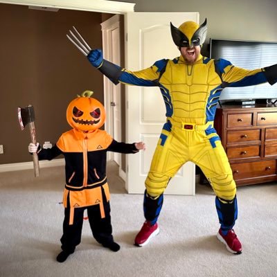 SmileZ_Hockey's profile picture. used to write sport blogs…. thinking about starting up again after losing my job…