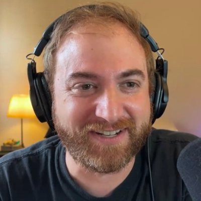 https://t.co/GMeBTELfm1 / Producer and writer for The Internet's Some More News. The voice of