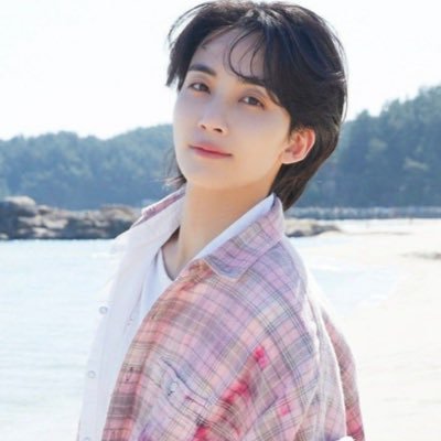 coraIhans's profile picture. a carat that’s a carat hater