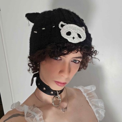(21) 🏳️⚧️ (he/she/they/hole)
back-to-back femboy hooters employee of the year (2022/2023) 🎖
✨️sporty femboy w small waist and a HUGE..personality 🩵