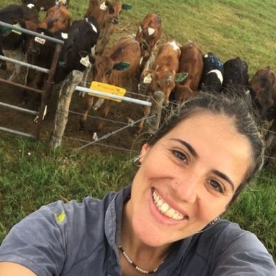 » 🐮 Técnica en producción lechera🐄• CAMPO, SIEMPRE CAMPO🌱🌻
Mamá de Ana Clara y Candelaria
ツ Derecha 🇦🇷