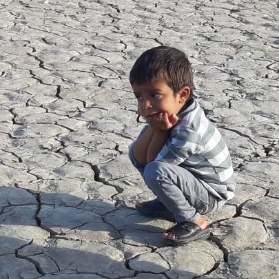 MardeMobtadi's profile picture. سرشار از علایق، هنر و زیبایی را دوست دارم. مشتاق زندگی کُروی، هم‌سفری خوب.
یک‌چیز را خوب می‌دانم، و آن این است که هیچ نمی‌دانم!