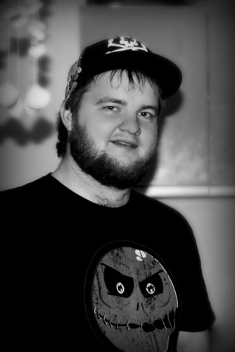 mnmlStyle's profile picture. mnml techno , counter-strike