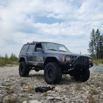 TheGreatWhiteXJ's profile picture. Web Developer // Graphic Artist // Offroad Enthusiast Driving a Jeep Cherokee

#OIIIIIIIO #JeepCherokee #CherokeeXJ #J
