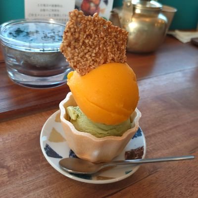 チェッカーズとフミヤ君が大好き🎶FFです💗🍺
あ、お酒も好き♥️ハワイも好き♥️
次は40周年へ向けて!!
夏と秋と春は高校野球⚾️