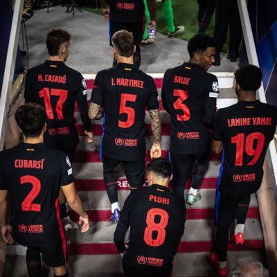 OpeyemiOlu92702's profile picture. @wizkidayo🦅🦅….@Barcelona❤️💙⚽️⚽️…..LM10🆙🐐