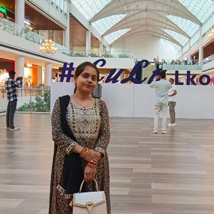SakshiSinghRat7's profile picture. #Contestlover 🥰 🤩                                                      Instagram - visakshii
https://t.co/8mkug7m3PC