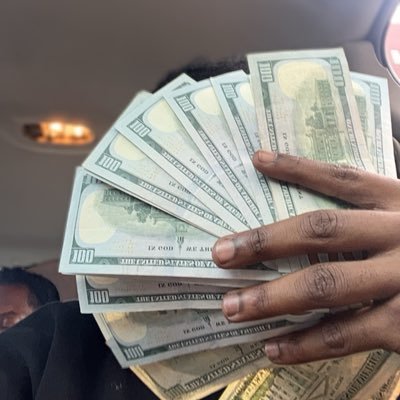 lilf1y's profile picture. 