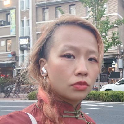 ⊂(◉‿◉)つ| staff eng💖make cloud go brr✨plants,crows,moon, distributed systems,sunsets,art,clouds🌸🍃 https://t.co/rIl4jKYQ6I