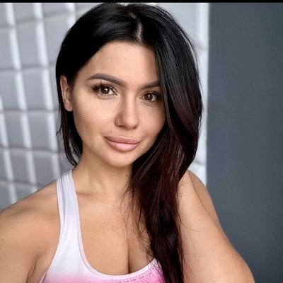 Just here for something serious and make a good friends around the world. Beautiful, cool and fun to chat with ♥️
