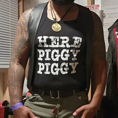 Trell187244571's profile picture. Traveling masseur.  let's see how much thunder this storm can produce.
Hit me up.😈😈😈😈