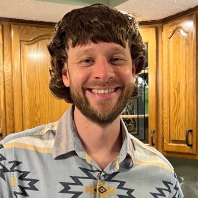 Papa (love my kids), pretend comedian, business architecture, historic world view, sports fan, fan of life and culture. opinions are my own.