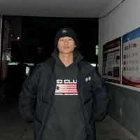 新用户 (@tys0_1) 's Twitter Profile Photo