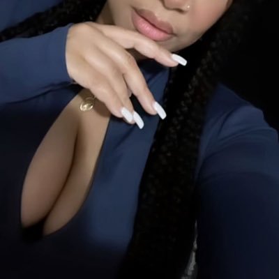 New York City girl 🥂 promoting self love 💖 ~lov3 yaself bitch~ ♈️