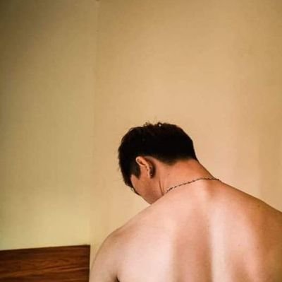 LongDu54's profile picture. 