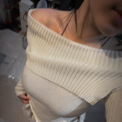 lonelyamber2's profile picture. liar.