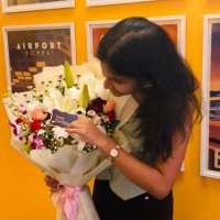 anushka♡'s val DAYDREAMING?! (@anushkaajena) Twitter profile photo
