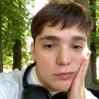 lucas (@lucaspzly) 's Twitter Profile