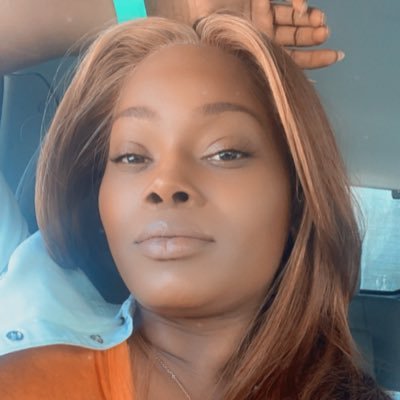 ShreaLe's profile picture. 