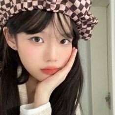 yuria1049023's profile picture. 